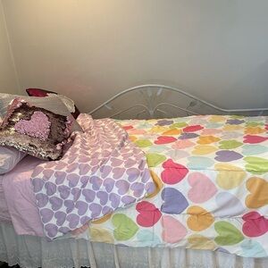 Twin Reversible Comforter Pastel Hearts Preowned Read